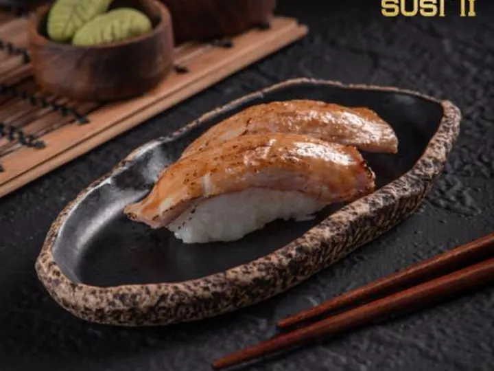 Aburi Maguro Nigiri