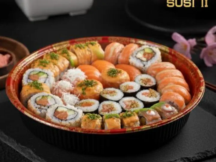 Premium Sushi Platter
